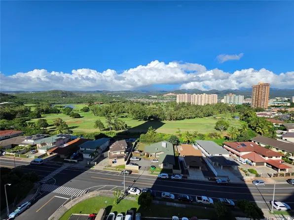 949 Ala Nanala St APT 1303, Honolulu, HI 96818