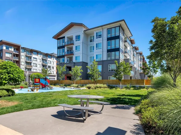 940 Reunion Ave #312, Langford, BC V9B 0W6