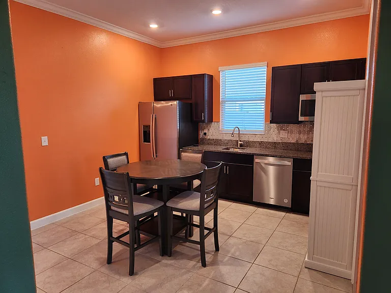 9434 Channing Hill Dr — Photo 4