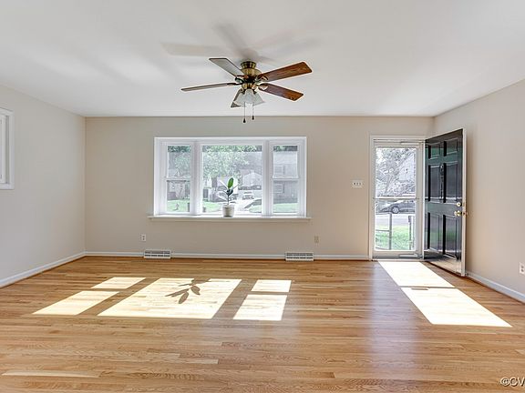 3rd image of 6311 Daleshire Dr
