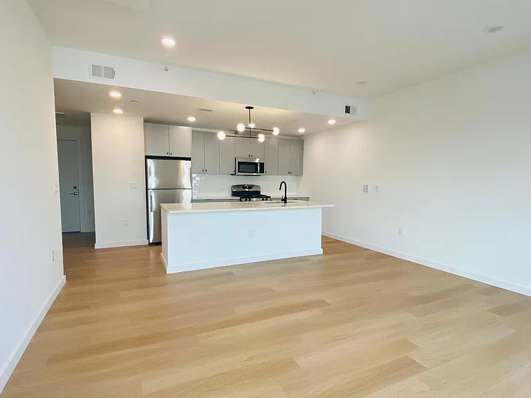 401 Jackson St #2 — Photo 7