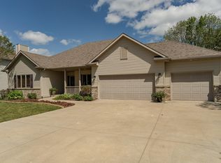 1934 Century Valley Ln NE, Rochester, MN 55906