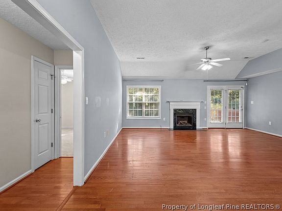 3rd image of 161 Oakmont Dr