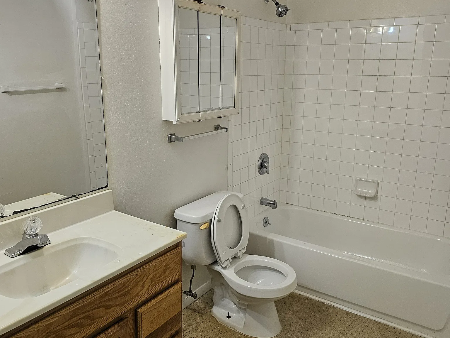 2 bed, $1,000 — Photo 4