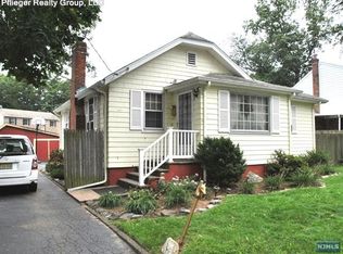 168 W Broad St, Bergenfield, NJ 07621