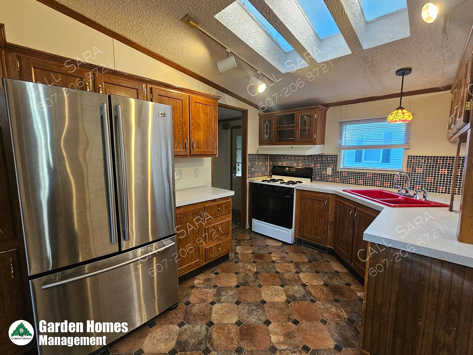3 bed, 1344 sqft, $1,650 — Photo 1