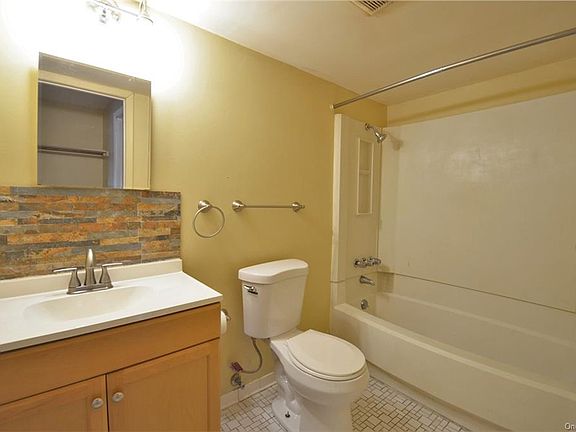 2nd image of 103 Concord Ln