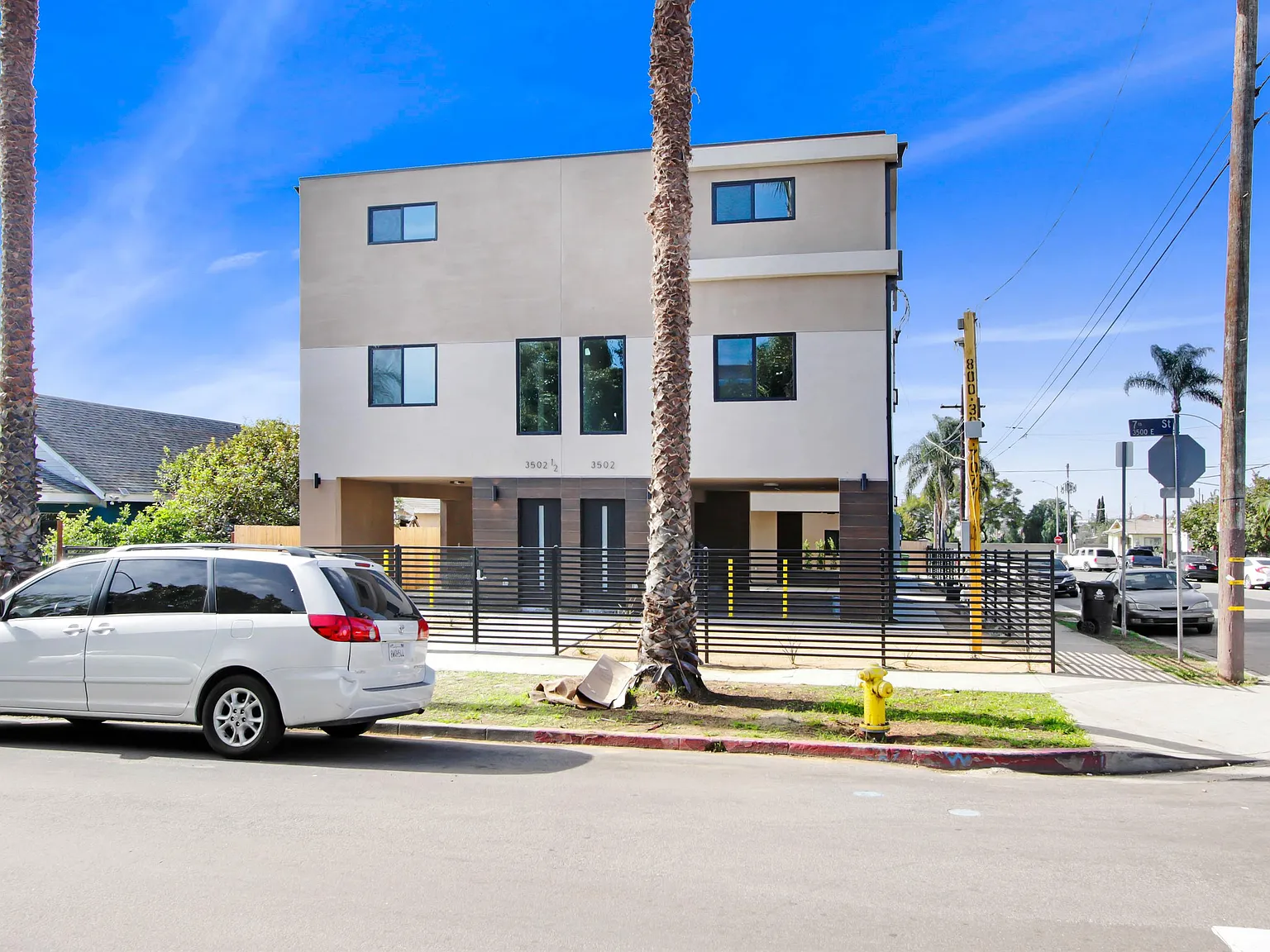 Spence @ 7th Street Residences (5) - 3502 1/2 E. 7th St. — Photo 4