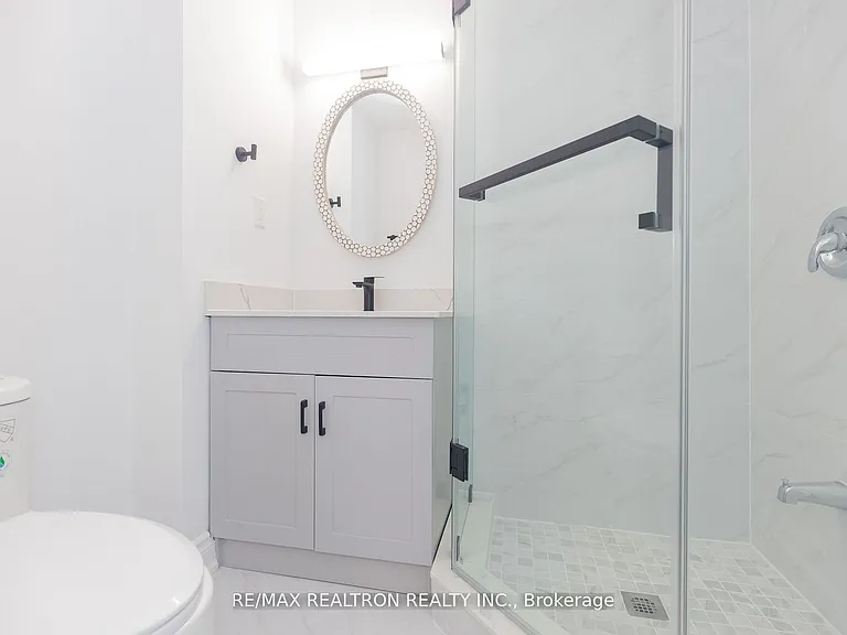 129 Sexton Cres #LOWER — Photo 11
