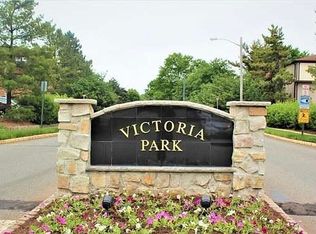 6104 Hana Rd, Edison, NJ 08817