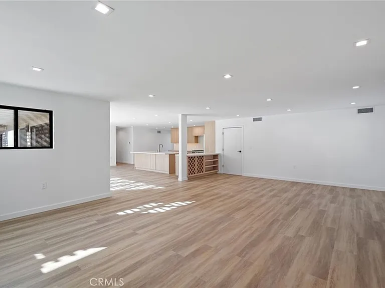 6108 Sadring Ave — Photo 20