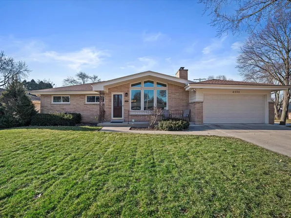 4555 North 109th STREET, Wauwatosa, WI 53225