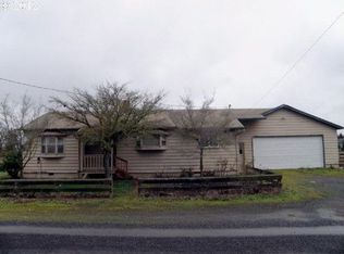 29955 El Rio Ln, Junction City, OR 97448