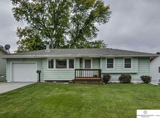 6918 S 52nd St, Bellevue, NE 68157