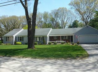 4 Woodcrest Dr, Cumberland, RI 02864