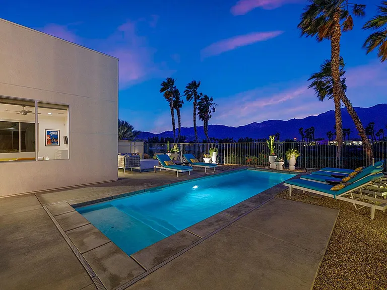929 Bernardi Ln — Photo 8
