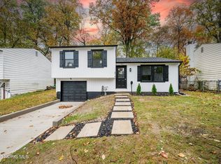 4248 Hunters Trail Dr, Toledo, OH 43607