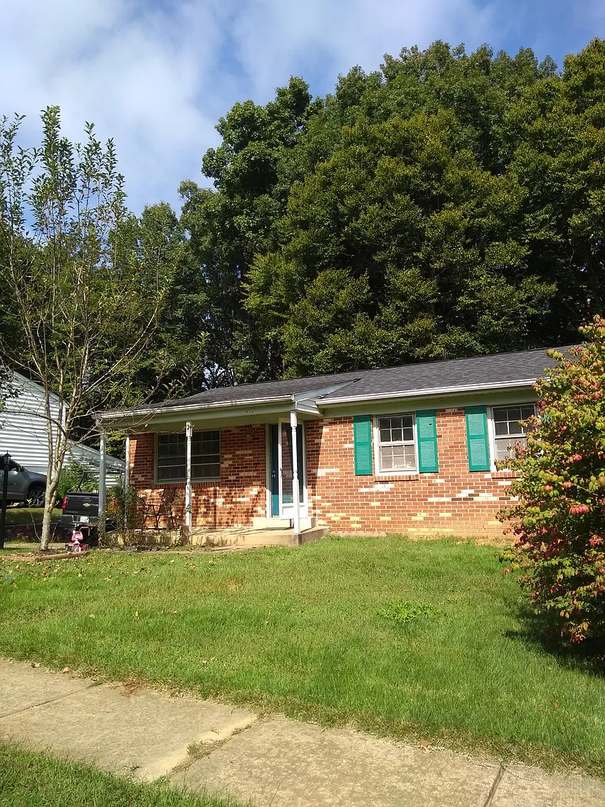 4856 Langer Ln photo 1