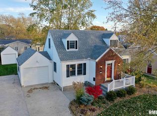 112 N Illinois Ave, Morton, IL