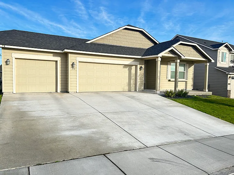 282 Wishkah Dr — Photo 1