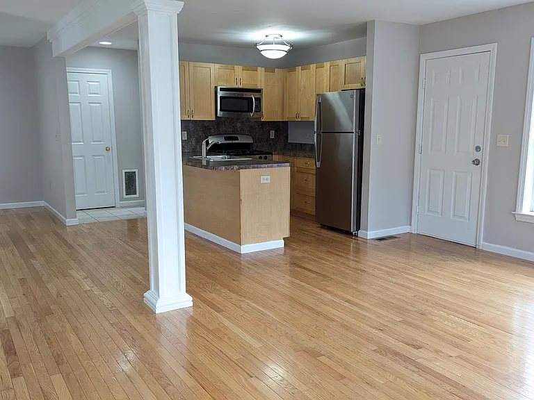 151 Park Ter #7 — Photo 2