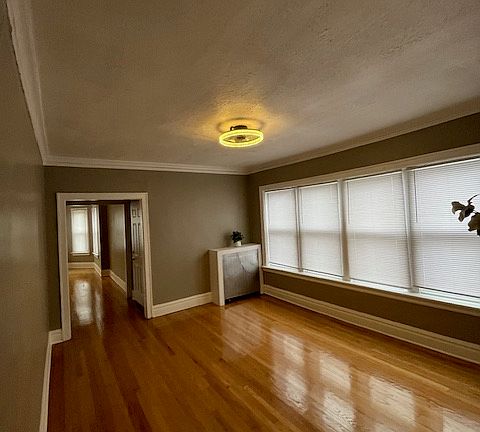 3rd image of 7721 S Hermitage Ave #3