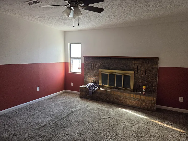 921 Madeira Dr SE — Photo 17