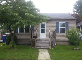 1305 McCormick St, Bay City, MI 48708