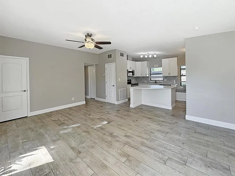 3628 Dagon St — Photo 6