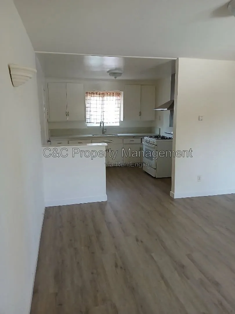 2 bed, 1.0 bath, 676 sqft, $3,400 — Photo 2