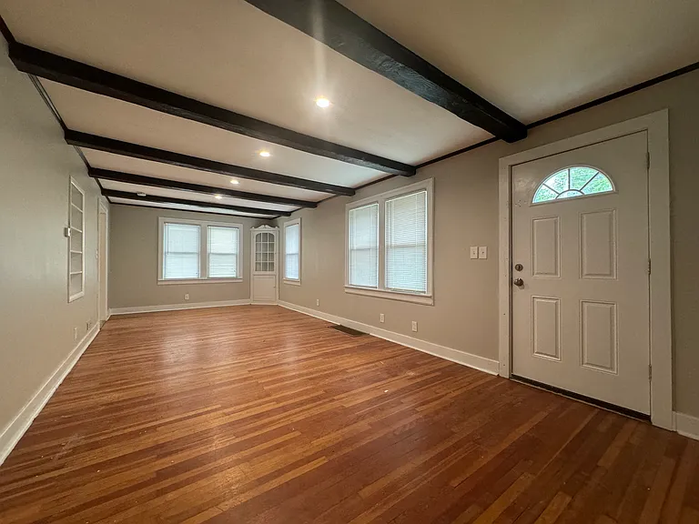 304 Yorkshire Blvd — Photo 1