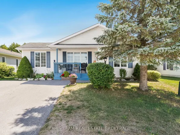 61 Pennsylvania Ave, Wasaga Beach, ON L9Z 3A8