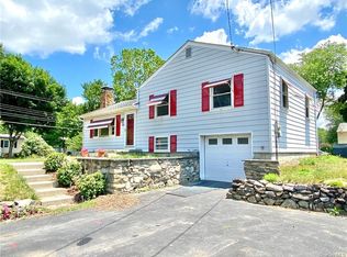 2 Jefferson Rd, Poughkeepsie, NY 12603