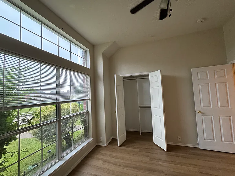 2801 Tallahassee Ct #SINGLE FLOOR — Photo 16