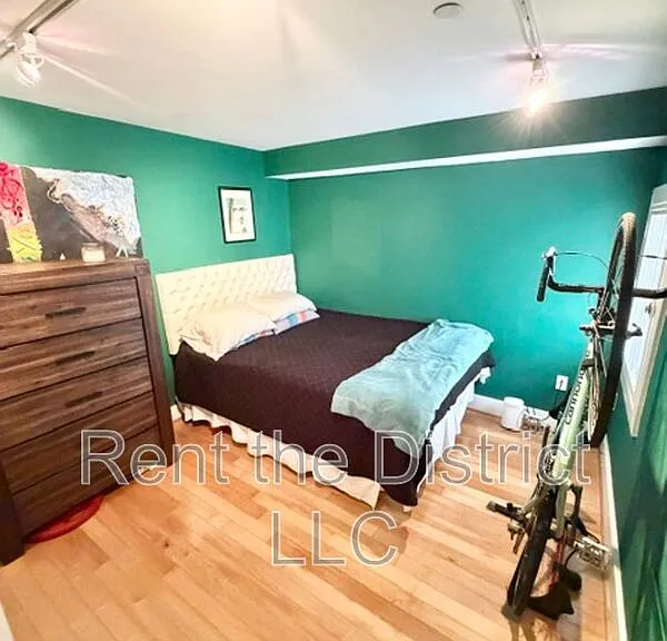 1350 Randolph St NW #1 — Photo 8