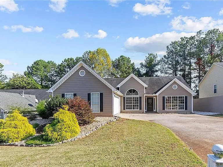 760 Trellis Pond Ct #4 — Photo 1