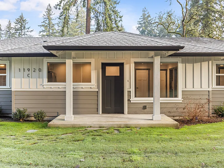 11920 Nyanza Rd SW — Photo 1