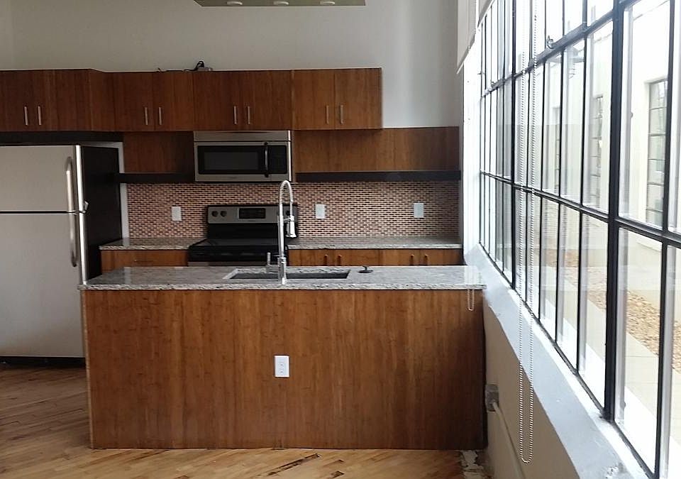1st image of 900 Terminal Pl APT 116