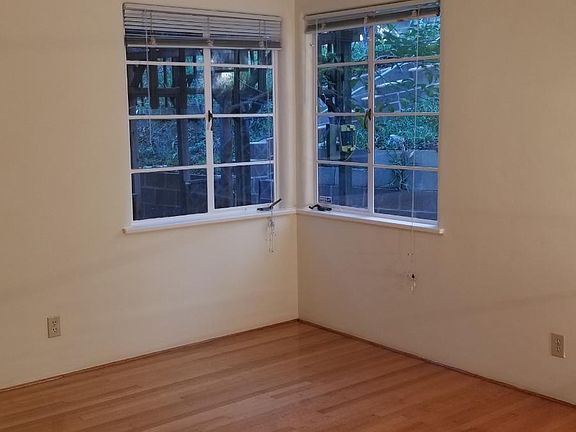 3rd image of 3915 Big Oak Dr