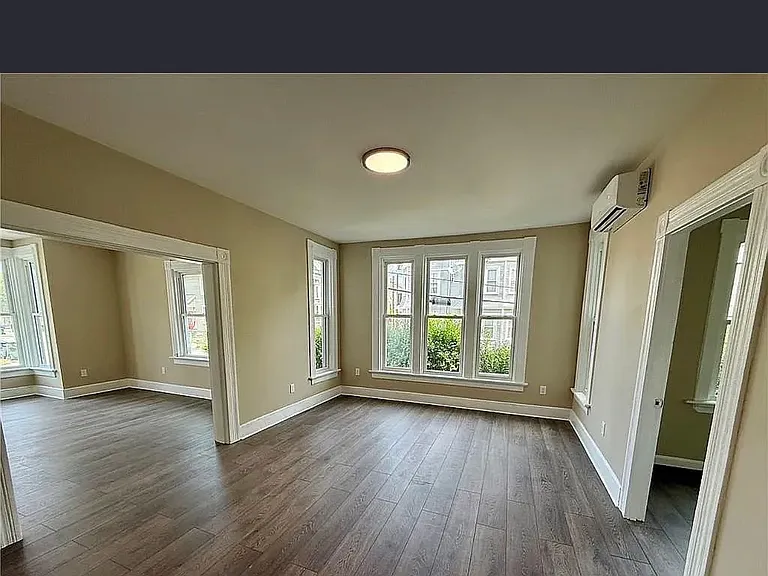 60 Whittier Ave #1 — Photo 6