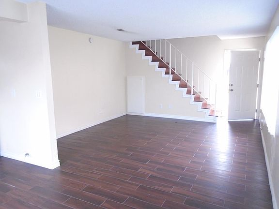 3rd image of 4684 Mesa Blvd #D