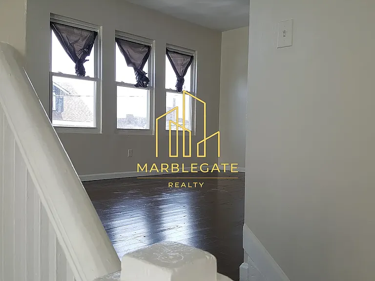 141 Goodwin Ave #11 — Photo 1