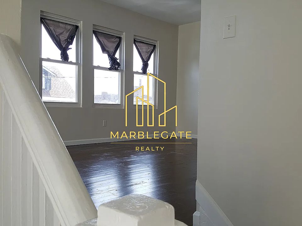 1st image of 141 Goodwin Ave #11