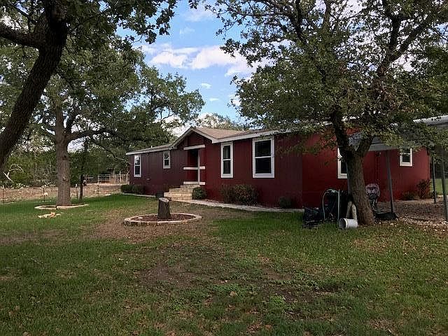 1st image of 104 Green Oak Dr