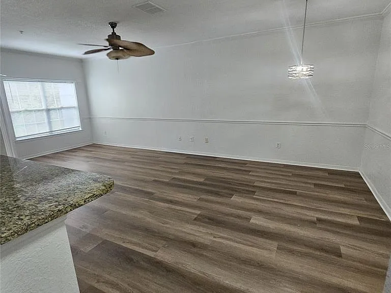 3561 Conroy Rd #220 — Photo 6