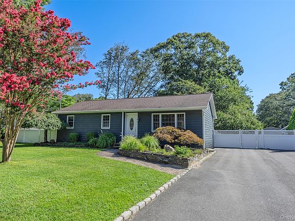 3rd image of 45 Marbeth Circle