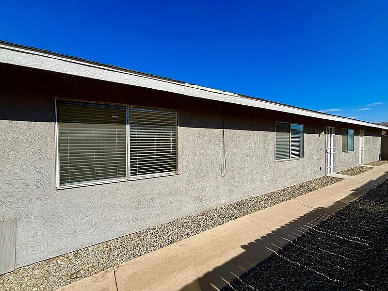3 bed, 2.0 bath, 1150 sqft, $1,650 — Photo 2
