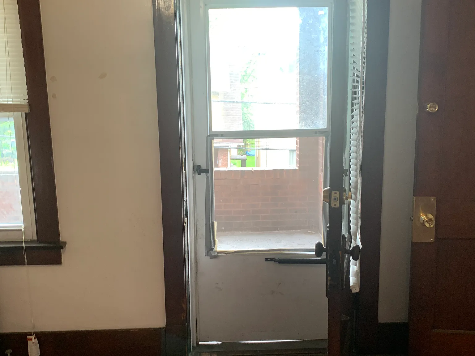 2 bed, 1.0 bath, $1,555 — Photo 3