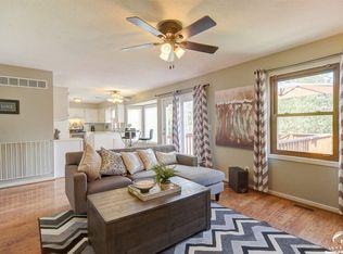 2900 Pebble Ln, Lawrence, KS 66047