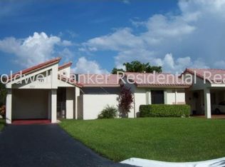 323 Lakeside Ct #232, Sunrise, FL 33326